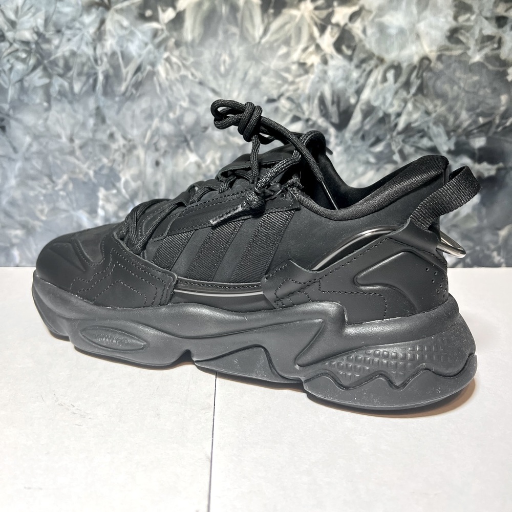 Adidas Originals Ozweego Zip Casual Sneaker 
GZ2645 BLACK 8.5
